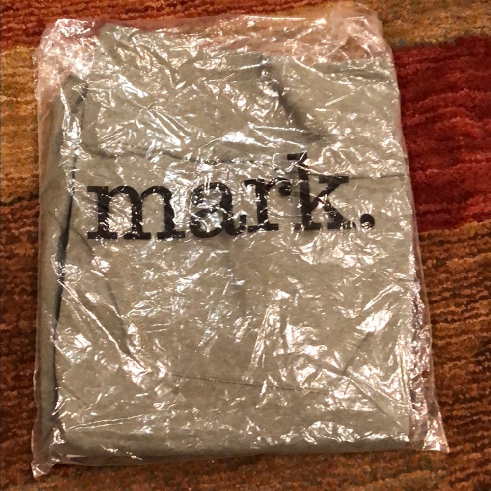 Mark Men’s Small Long Sleeve Shirt